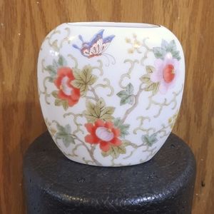 Vintage Otagiri Japanese vase